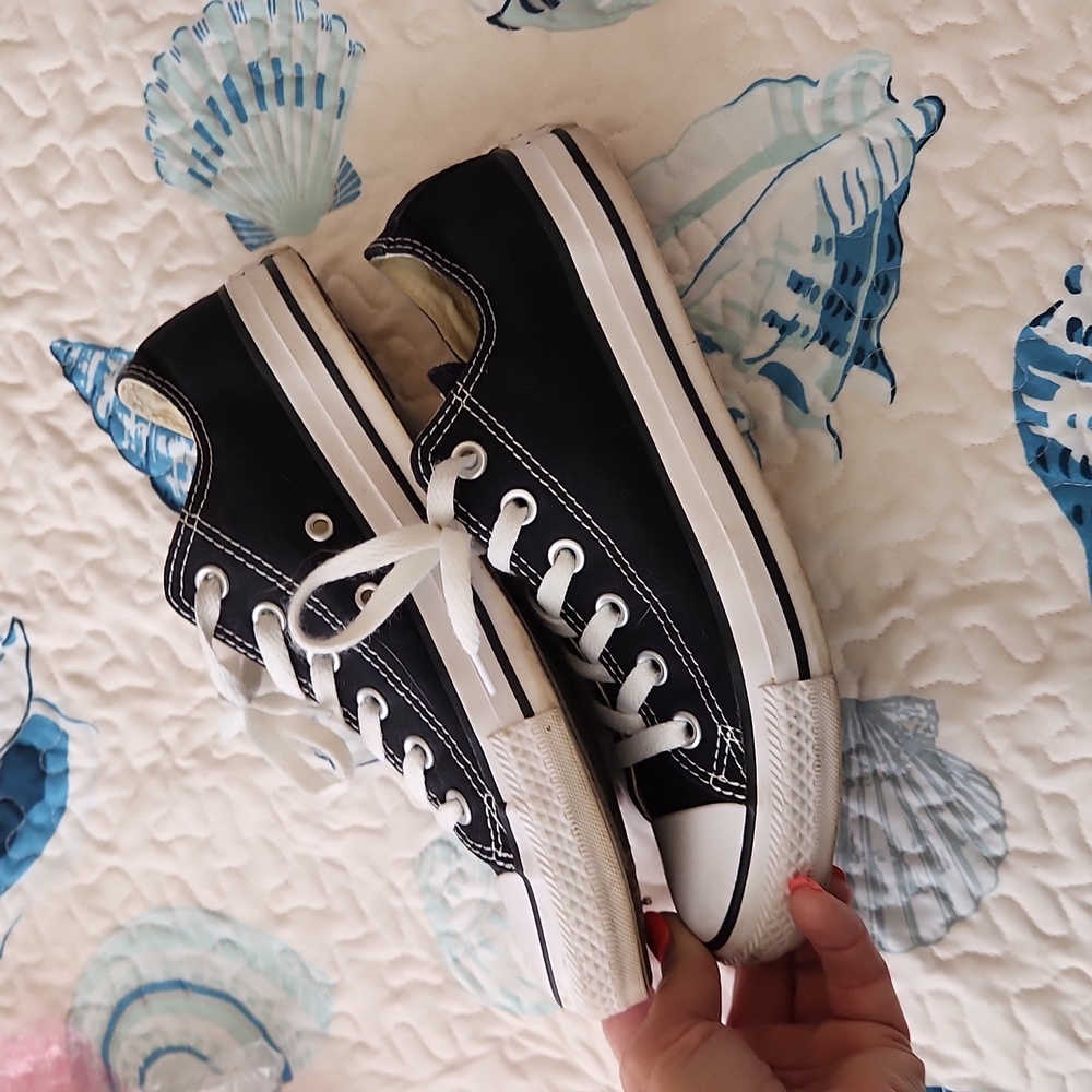 Converse size 8 - Picture 2 of 6
